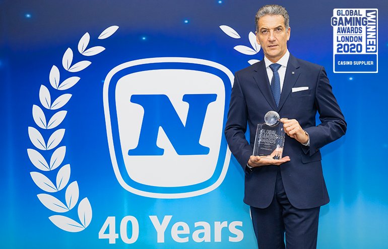 Mag. Harald Neumann mit dem "Casino Supplier of the Year"-Award
